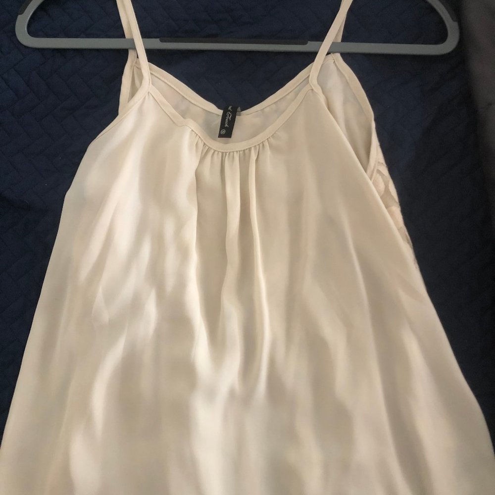 Cute nighttime top!